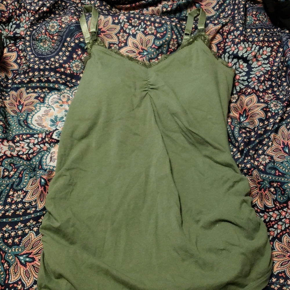 Nursing tank